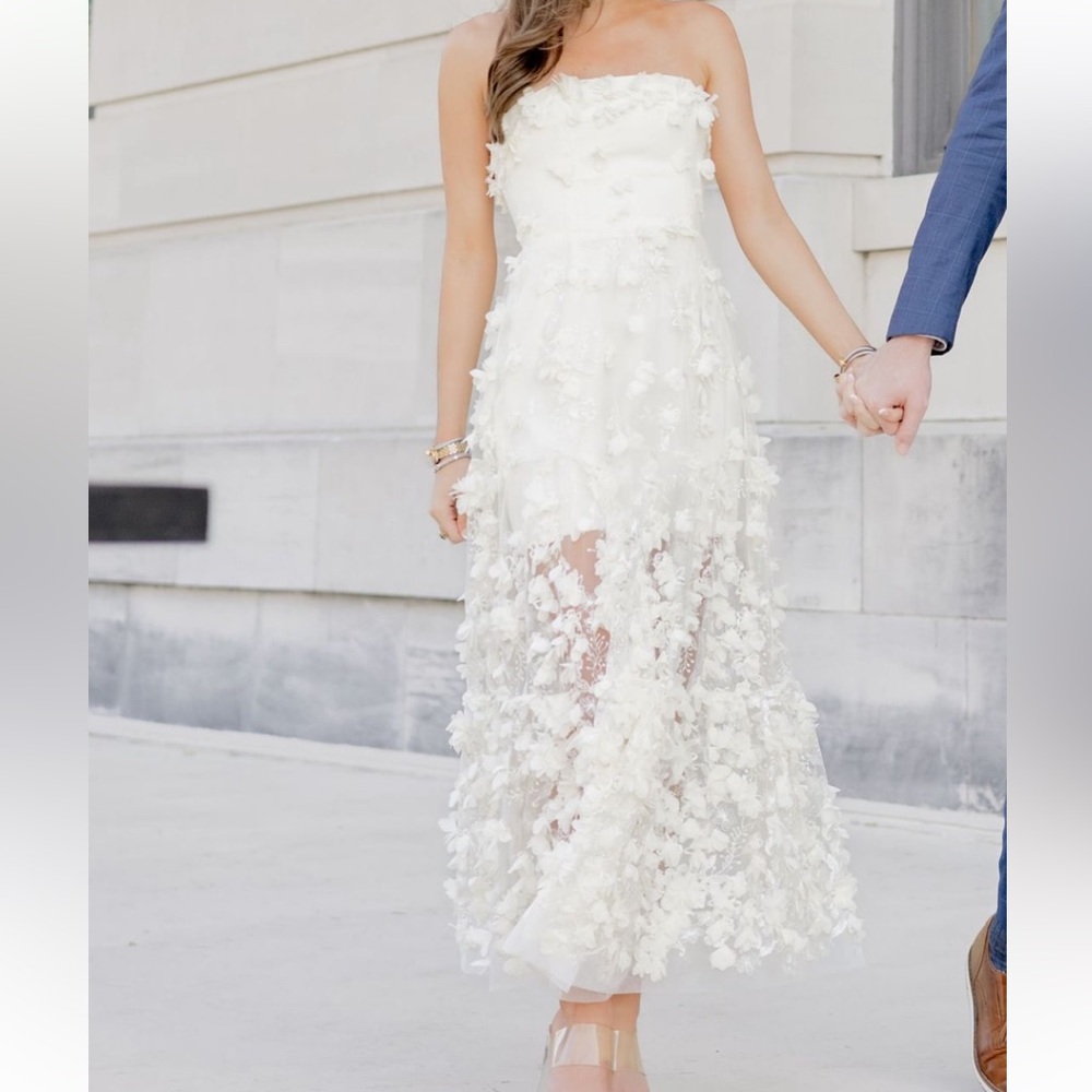 HELSI white dress worn once for engagements